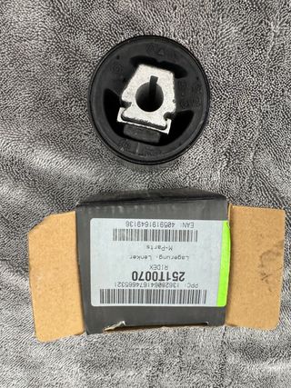 Silentblock suspensión RIDEX 251T0070 nuevo Grupo VAG