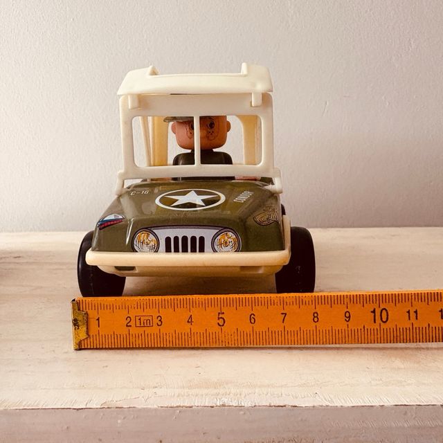 Jeep juguete