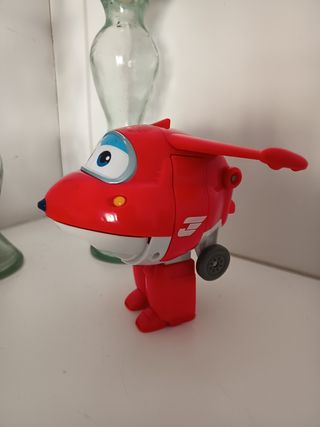 Jetta, Avión rojo Super Wings 