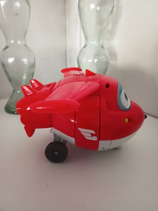 Jetta, Avión rojo Super Wings 