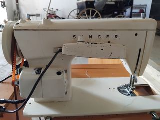Máquina de coser Singer
