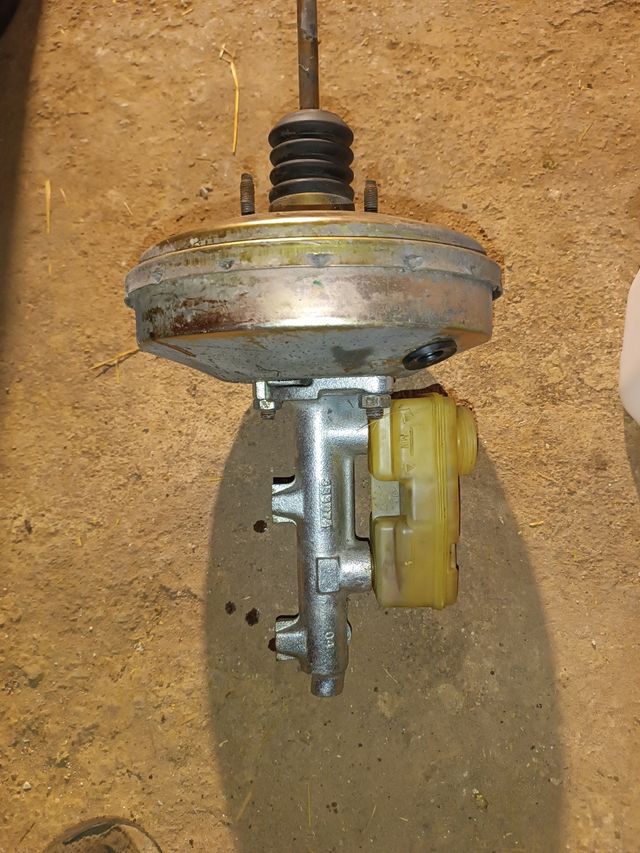 Bomba y servo fiesta mk2