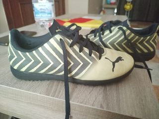 Botas de fútbol puma