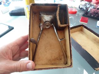 Maquina antigua para cortar el pelo