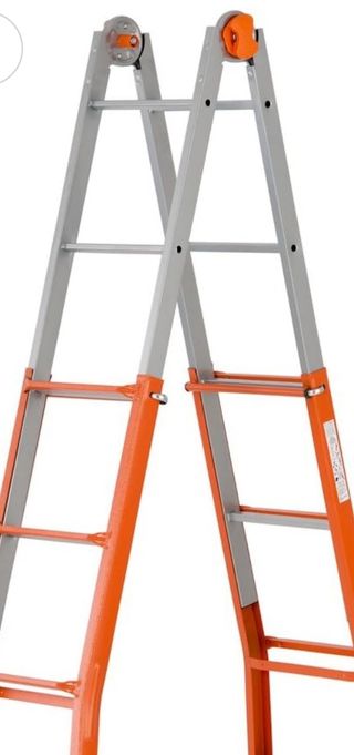 Escalera telescopica alquiler.