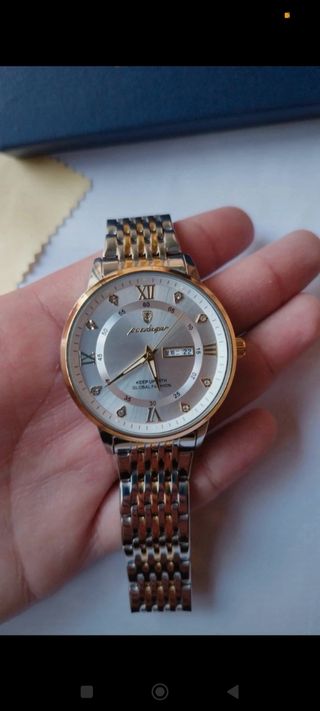 Orologio elegante uomo