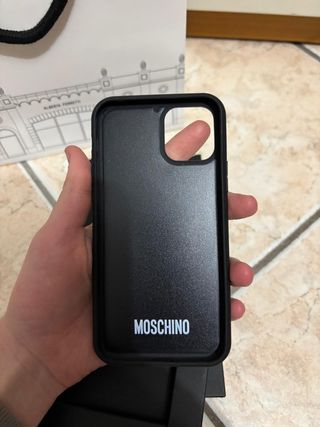 Cover iPhone 11 pro Moschino