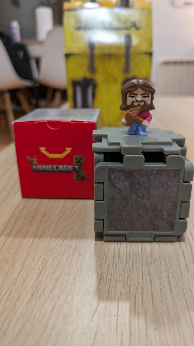 Figura cubo Garett Minecraft Mcdonalds