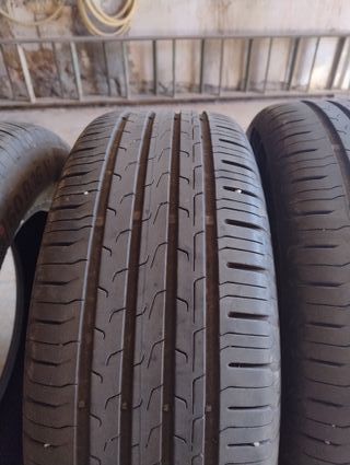 Neumáticos 215/60 16