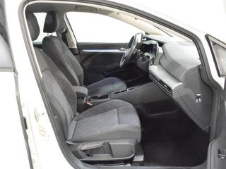 Volkswagen Golf Variant Life 1.0 eTSI 81 kW (110 CV) DSG