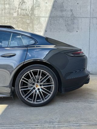 Porsche Panamera 4S