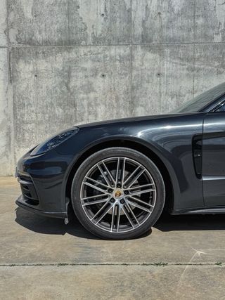 Porsche Panamera 4S