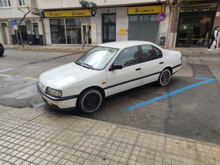 Nissan Primera 1992