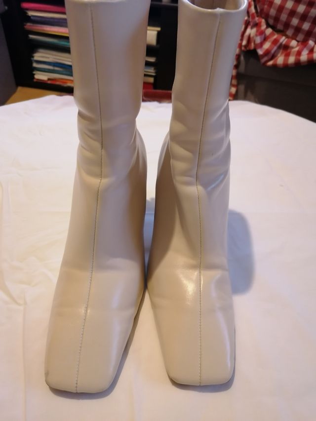 Botines tacón de Mango