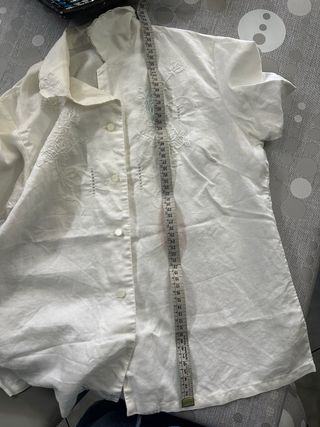 Camicia ricamata a mano in lino vintage