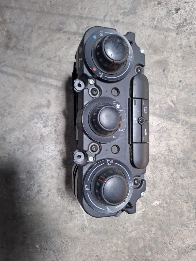 Mando calefacción Seat Leon