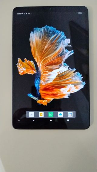 Tablet HeadWolf 8.4 ottime condizioni come nuovo.