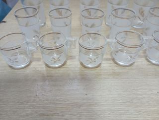 Juego vasos agua licor y café