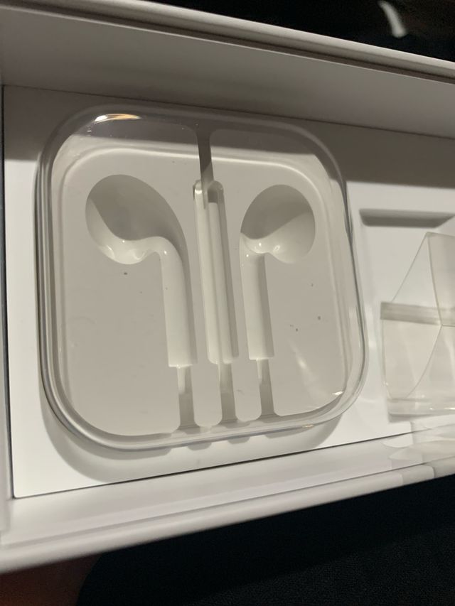 caja Iphone 6s con CAJA CASCOS