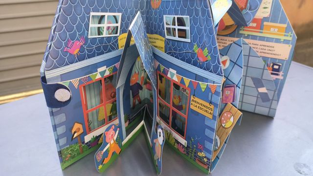Libro: Mi escuela desplegable 3D