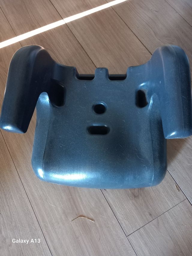 Seggiolone, sollevatore e toilette per bambini