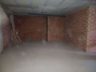 Local comercial en venta en Amposta