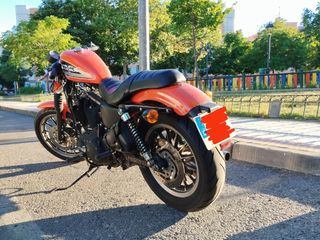 Harley Davidson sportster 883R naranja