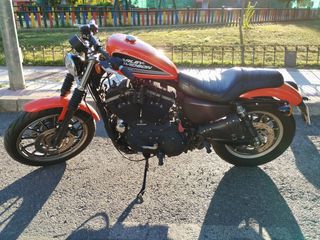 Harley Davidson sportster 883R naranja