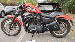 Harley Davidson sportster 883R naranja