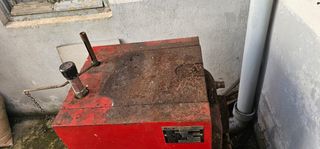 Caldera roca de leña