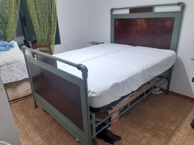 Vendo letto vintage madreperla ferro battuto