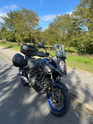 Moto Suzuki v strom 650xt 