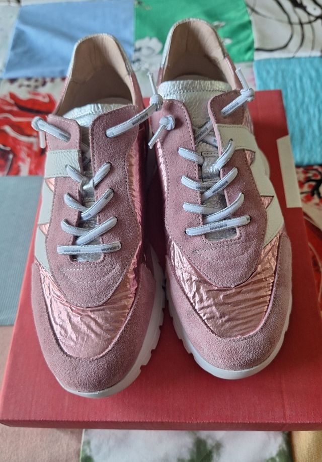 Scarpe sportive di marca WONDERS