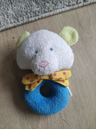Peluches y sonajeros pequeños