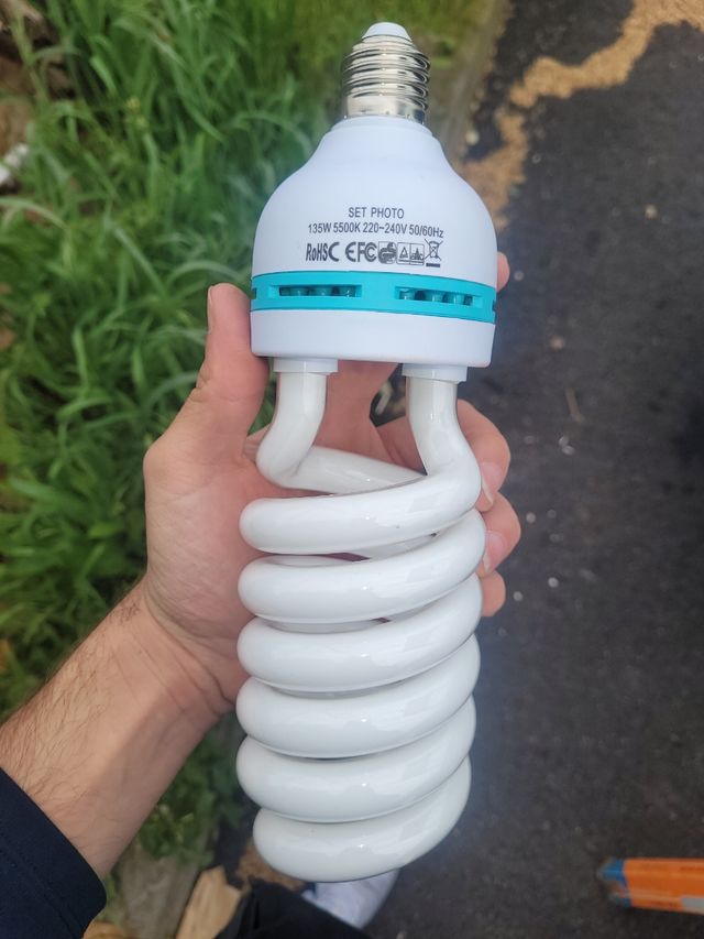 Bombillas luz diurna, 135W 5500K set photo