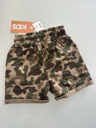 Pantaloncini bimbo 3 anni nuovi con etichette