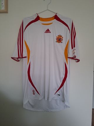 Camiseta seleccion española blanca.