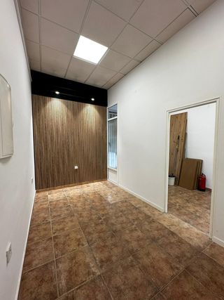 LOCAL NUEVO C/ ENTAMADOR 10 DOS HERMANAS (SEVILLA)