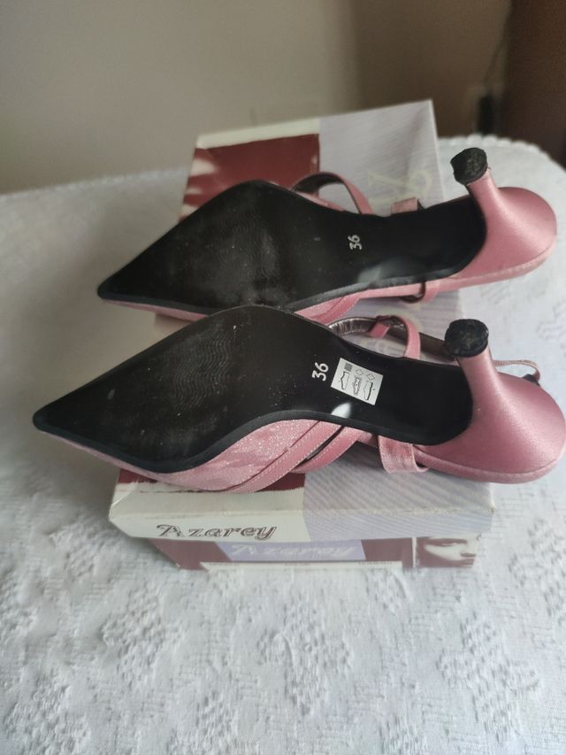 Zapatos de señora de raso