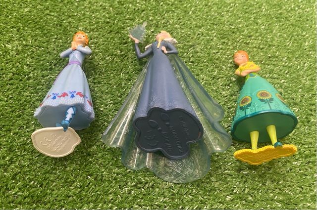 Figuritas “Frozen” Elsa Y Anna
