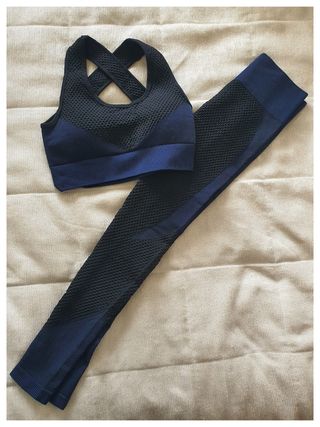Mallas Yoga Sin Costuras y top deportivo