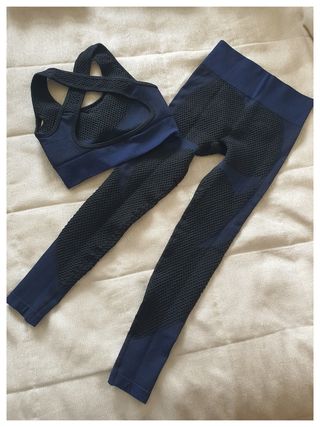 Mallas Yoga Sin Costuras y top deportivo