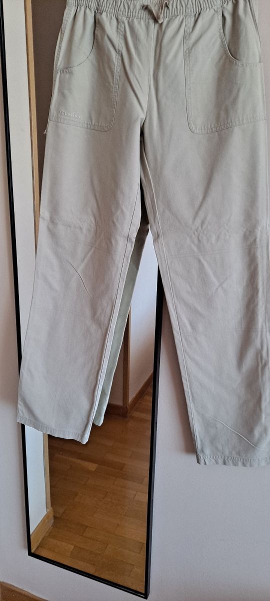 Pantalón recto de Decathlon