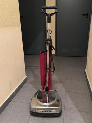 Encerado y abrillantadora