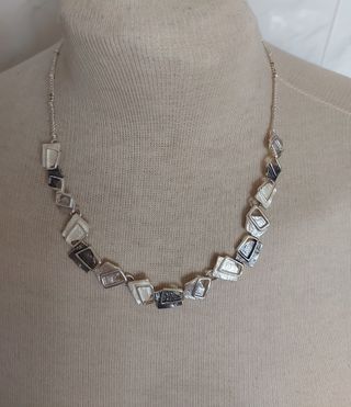 Gargantilla plateada