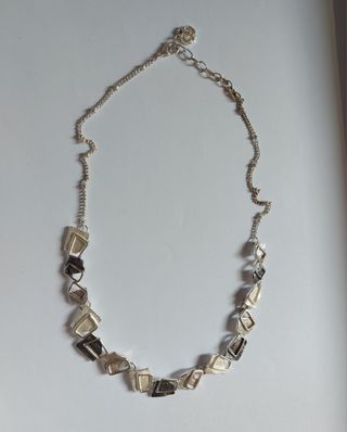 Gargantilla plateada