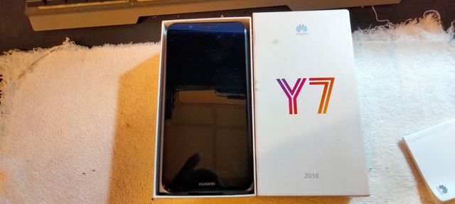 Smartphone Huawei Y7 2018