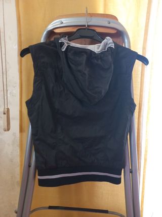 Chaleco negro reversible gris niño-niña