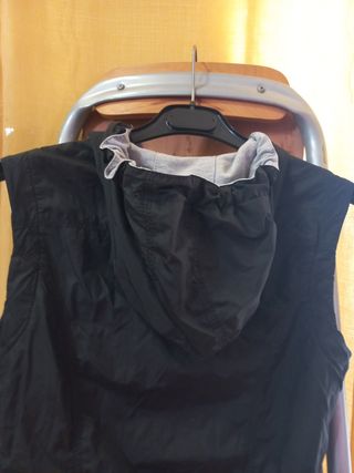 Chaleco negro reversible gris niño-niña