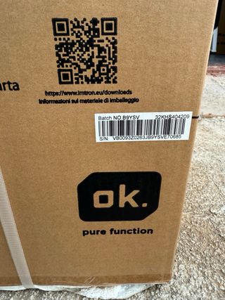 Frigorifico mini con congelador nuevo a estrenar. 